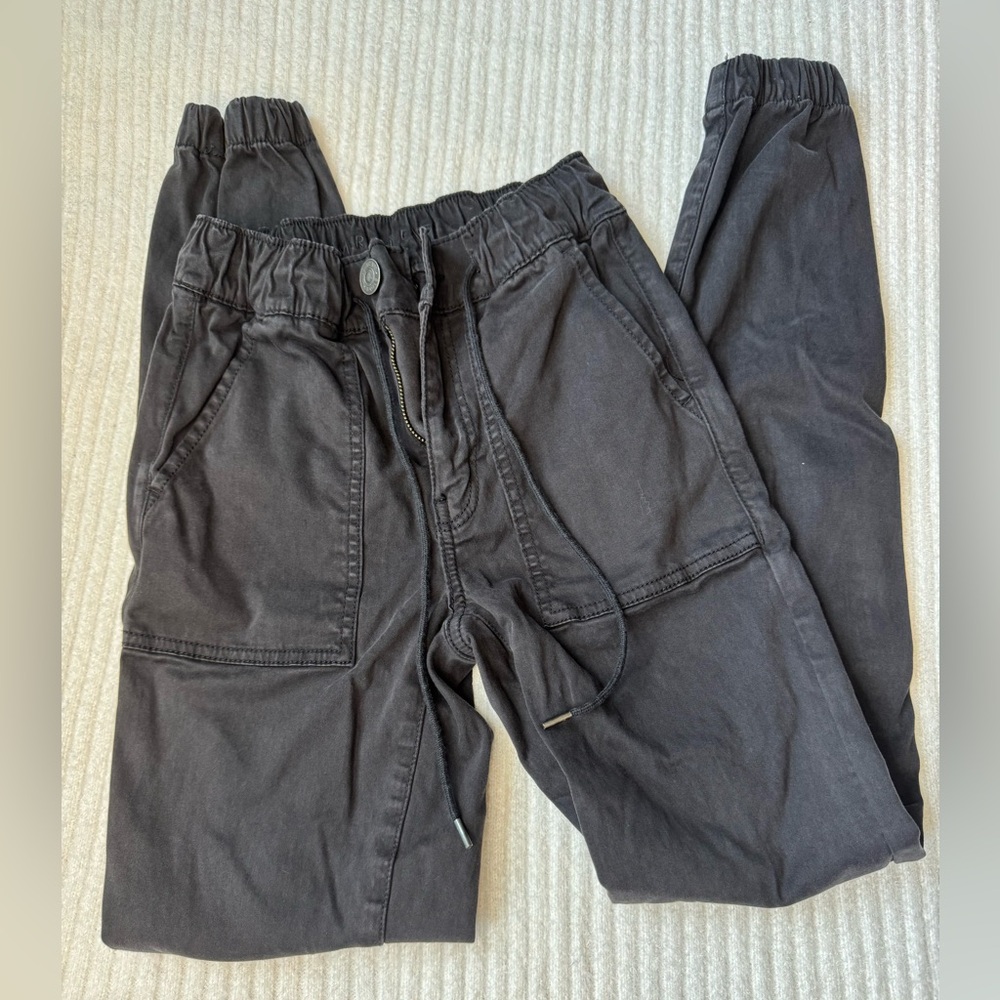NWOT American eagle cargo joggers